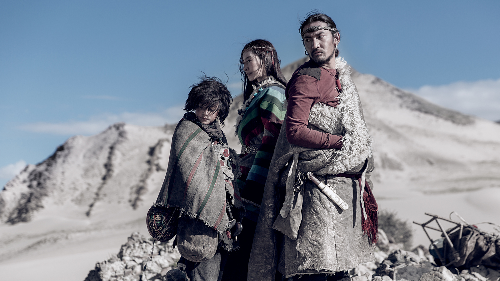 皮绳上的魂剧照的剧照