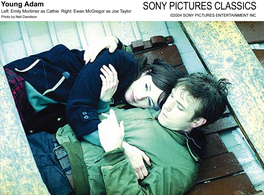 年轻的亚当剧照的剧照