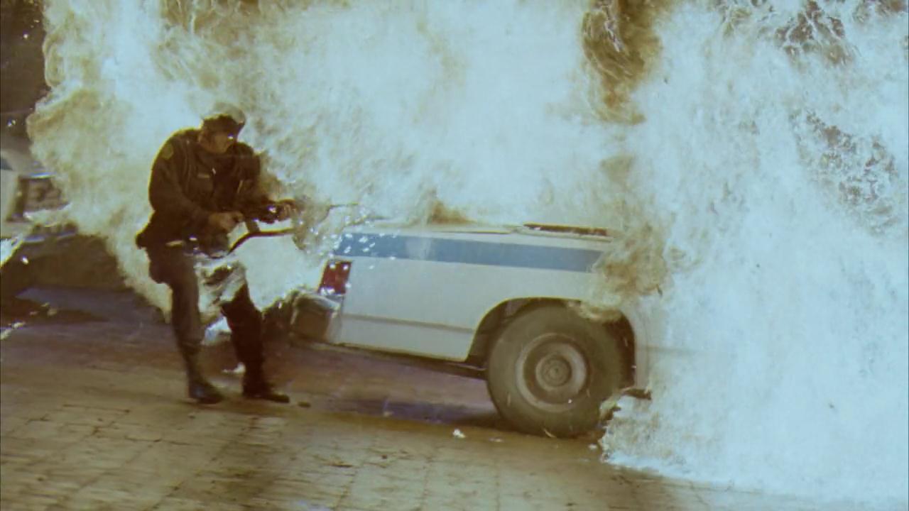 间接伤害剧照的剧照