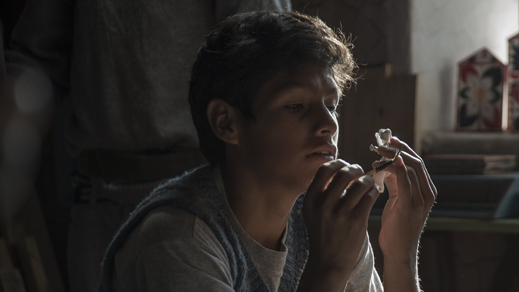 彩塑男孩剧照的剧照