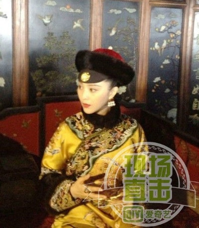 画框里的女人剧照的剧照