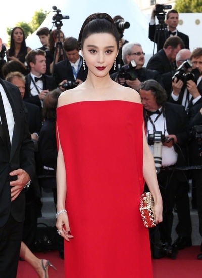 画框里的女人剧照的剧照