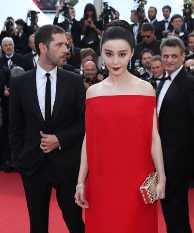 画框里的女人剧照的剧照