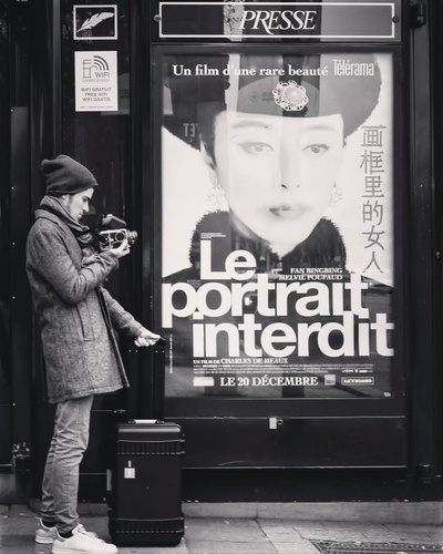 画框里的女人剧照的剧照