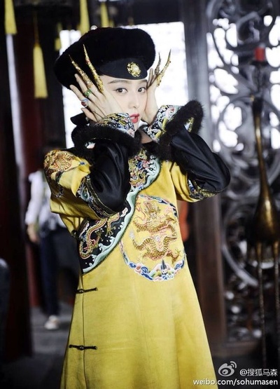 画框里的女人剧照的剧照