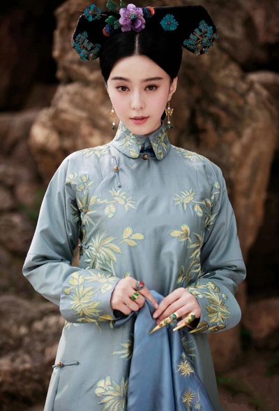 画框里的女人剧照的剧照