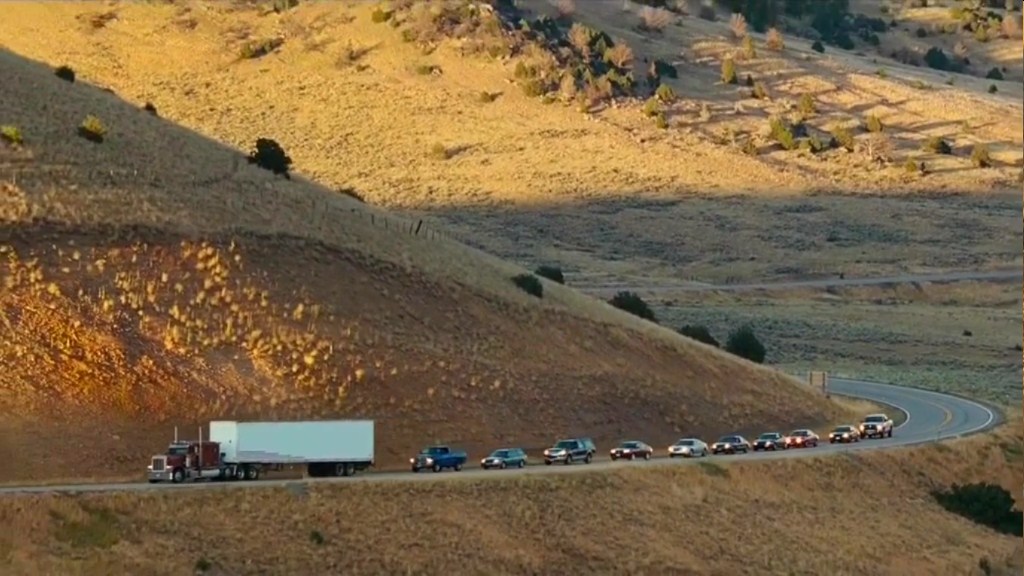 护送钱斯剧照的剧照