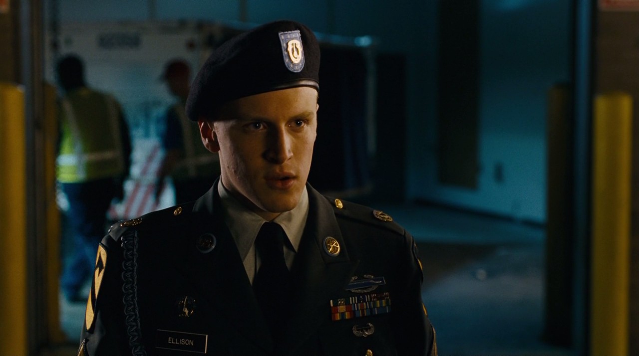 护送钱斯剧照的剧照