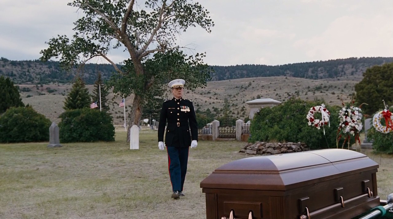 护送钱斯剧照的剧照