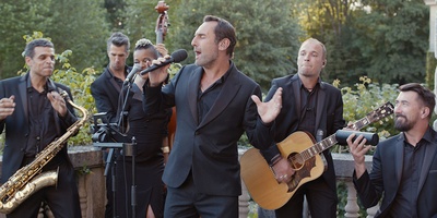 无巧不成婚剧照的剧照