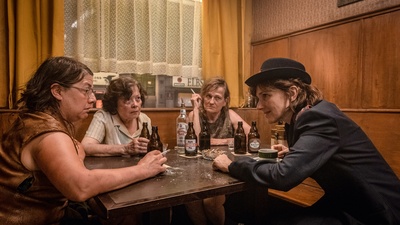 金手套剧照的剧照