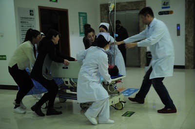 九克拉战栗剧照的剧照