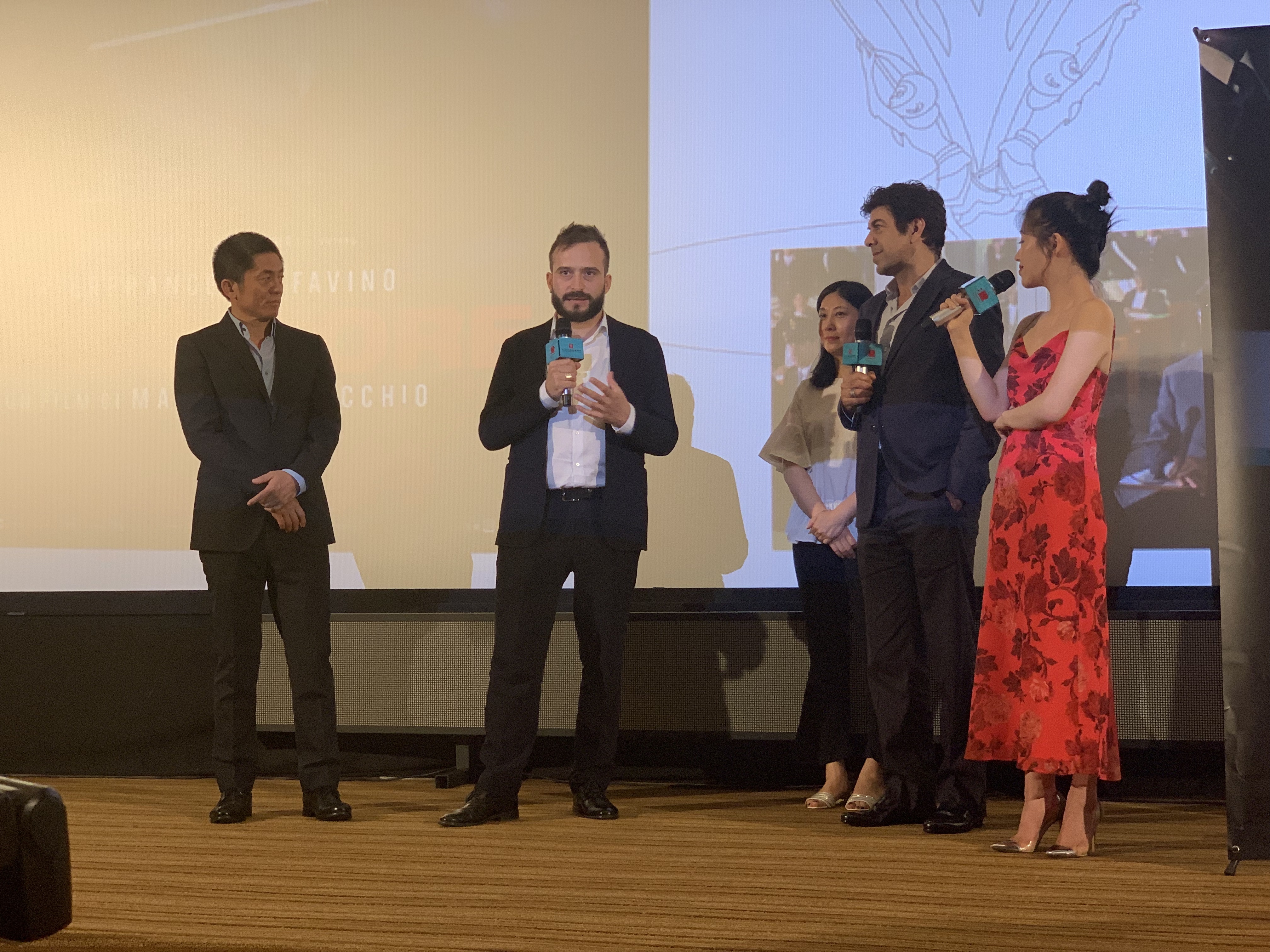 叛徒剧照的剧照