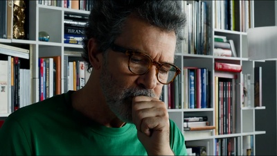 痛苦与荣耀剧照的剧照