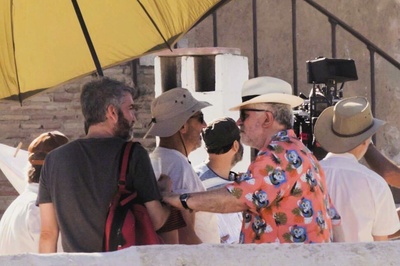 痛苦与荣耀剧照的剧照