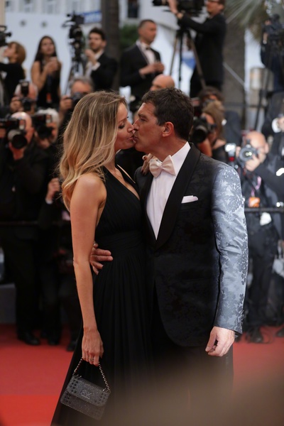 痛苦与荣耀剧照的剧照