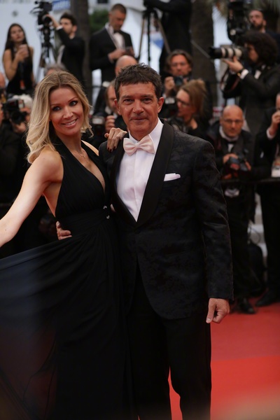 痛苦与荣耀剧照的剧照