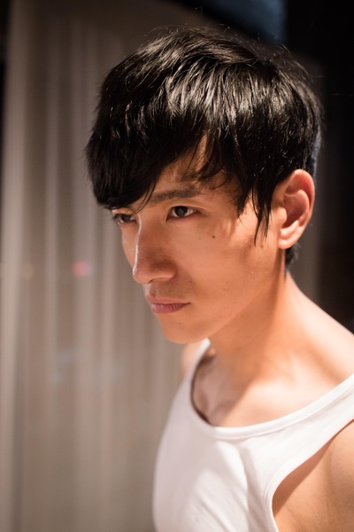 只能活一个剧照的剧照