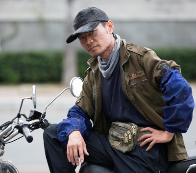 只能活一个剧照的剧照