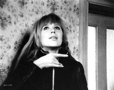 摩托车上的女孩剧照的剧照