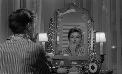 何日君再来剧照的剧照