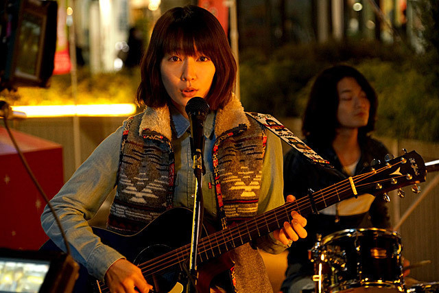 提高音量！我根本听不懂你在唱什么！！剧照的剧照