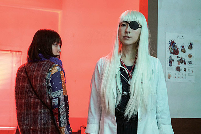 提高音量！我根本听不懂你在唱什么！！剧照的剧照