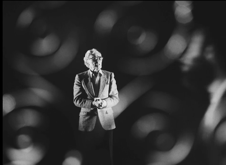 风的另一边剧照的剧照