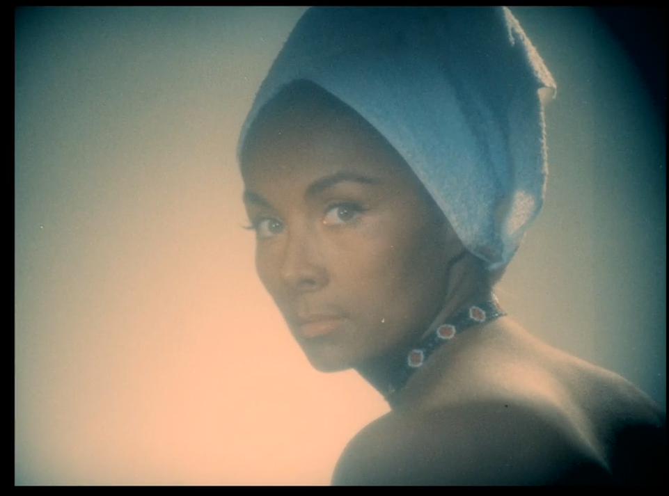 风的另一边剧照的剧照