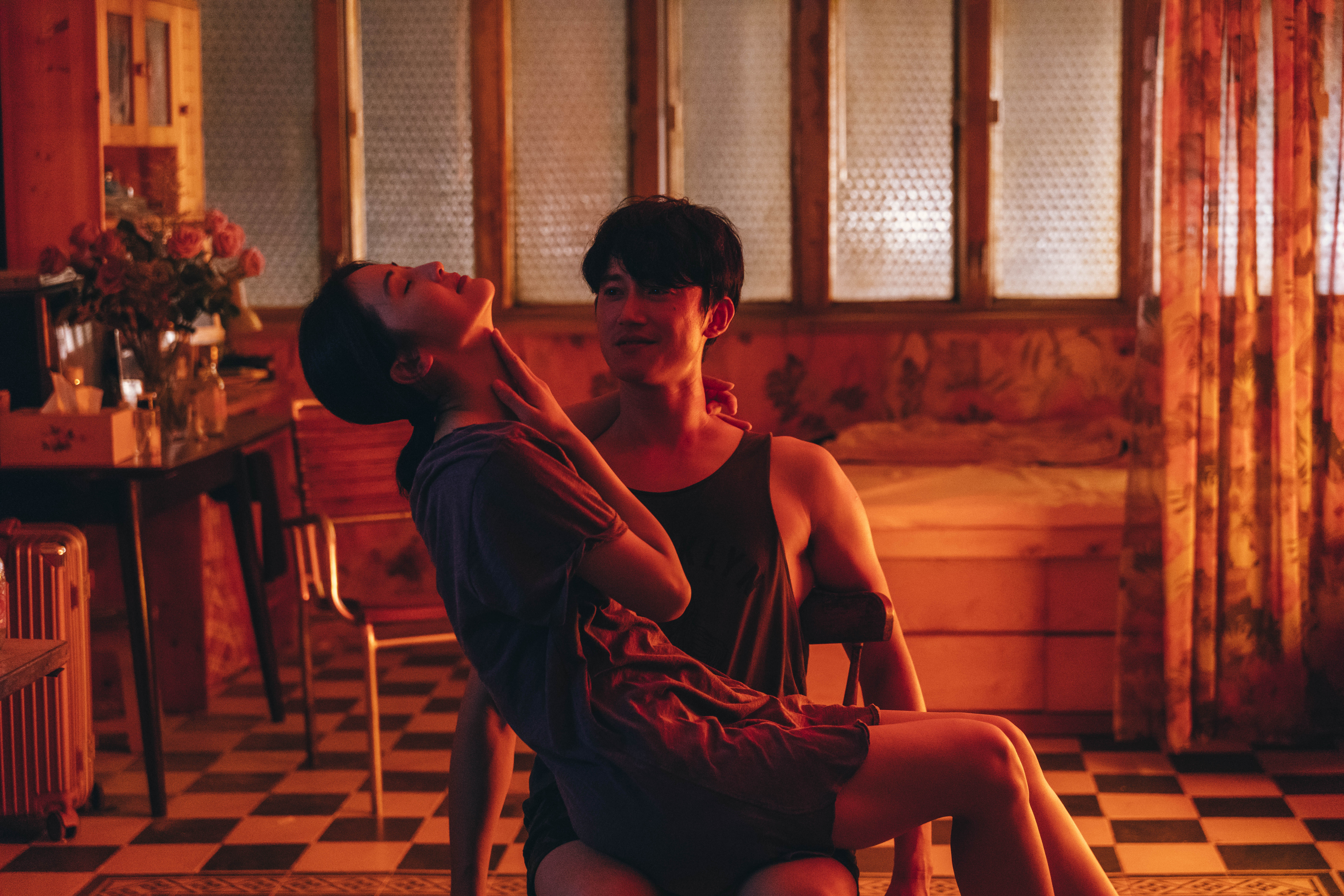 非分熟女剧照的剧照