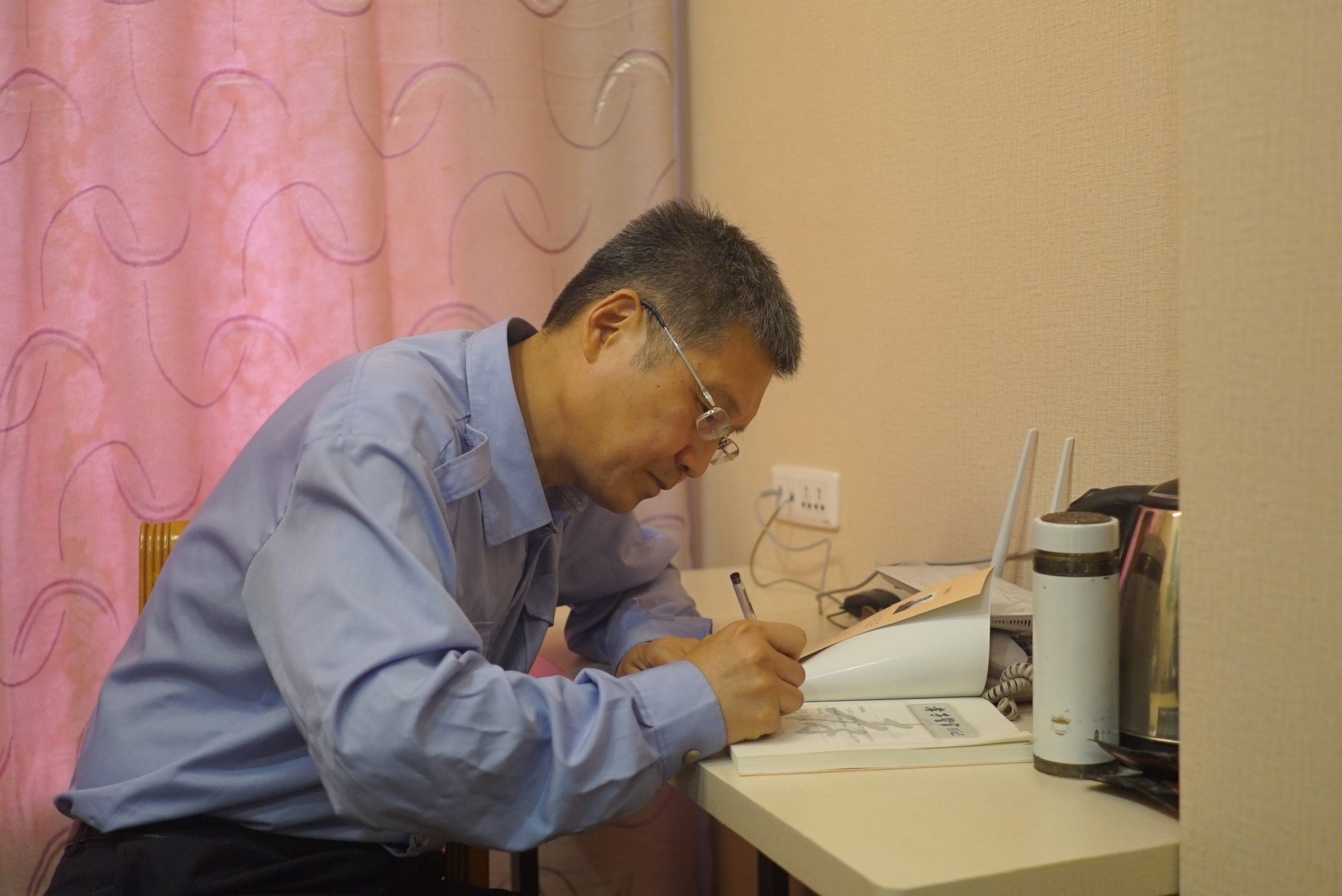 醒来之爱的呼唤剧照的剧照