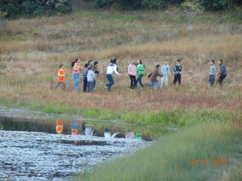 山外的彩虹剧照的剧照