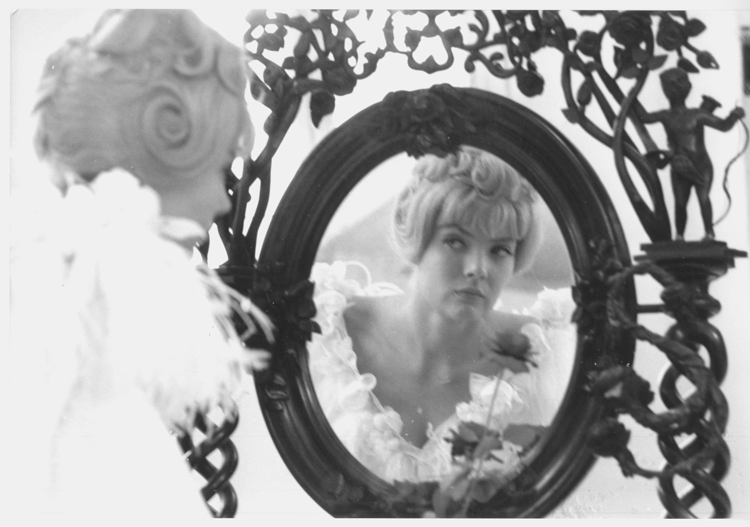 五至七时的克莱奥剧照的剧照