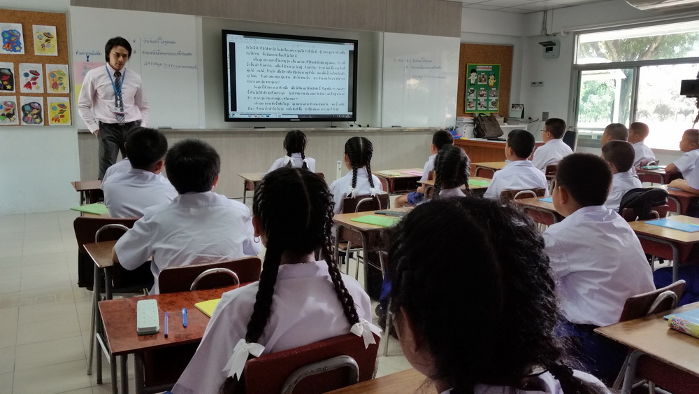 弗兰克·哈图莱里剧照的剧照