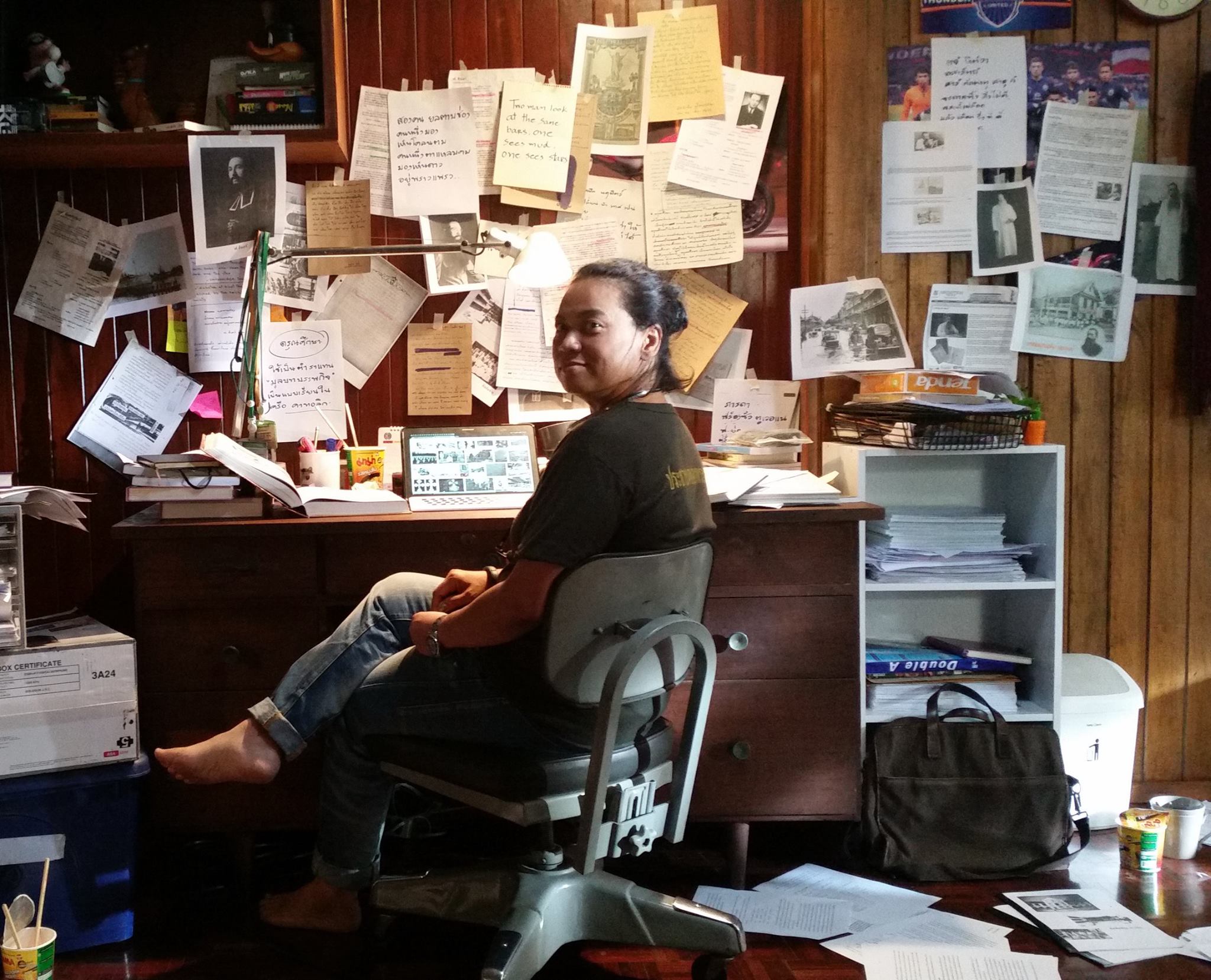 弗兰克·哈图莱里剧照的剧照