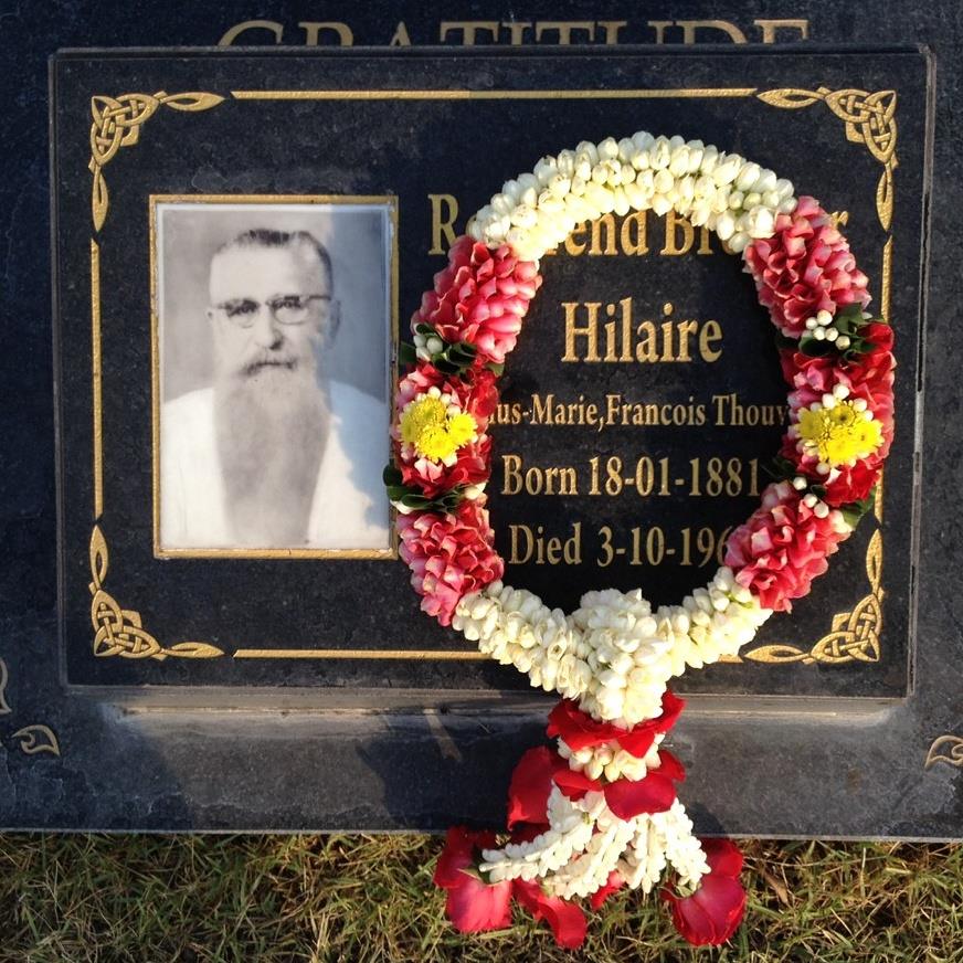 弗兰克·哈图莱里剧照的剧照