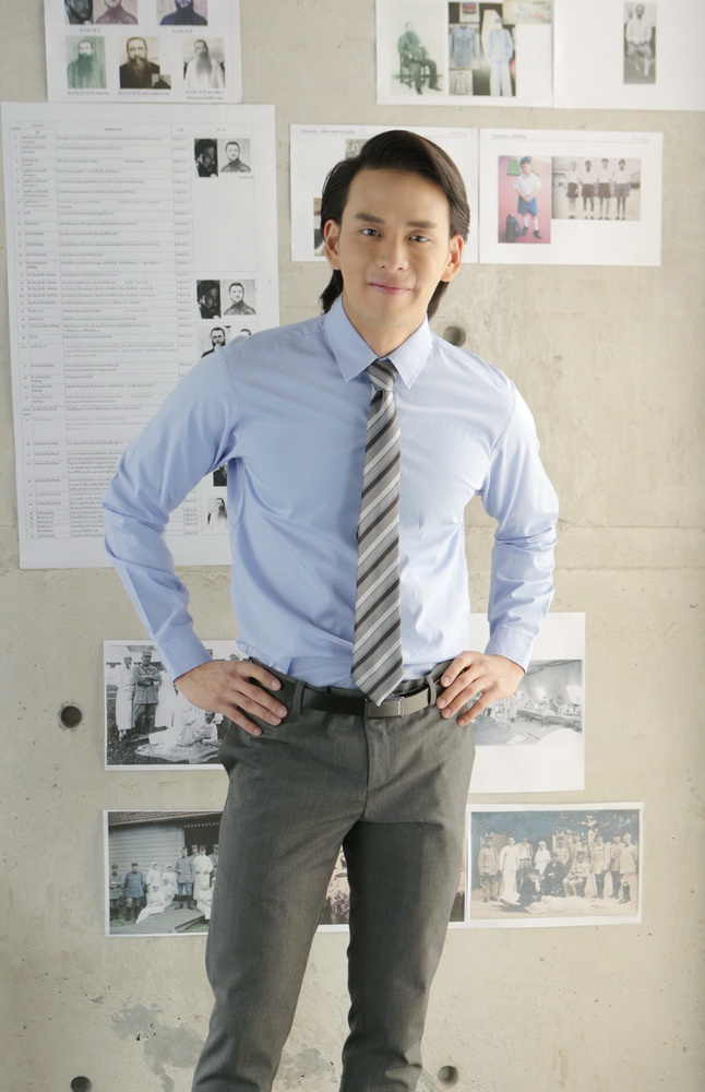 弗兰克·哈图莱里剧照的剧照