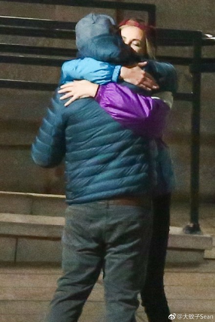 全民追女王剧照的剧照