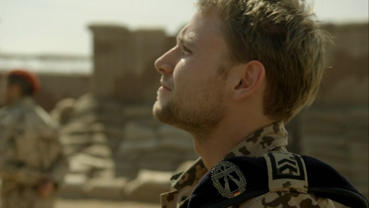 海外特派剧照的剧照