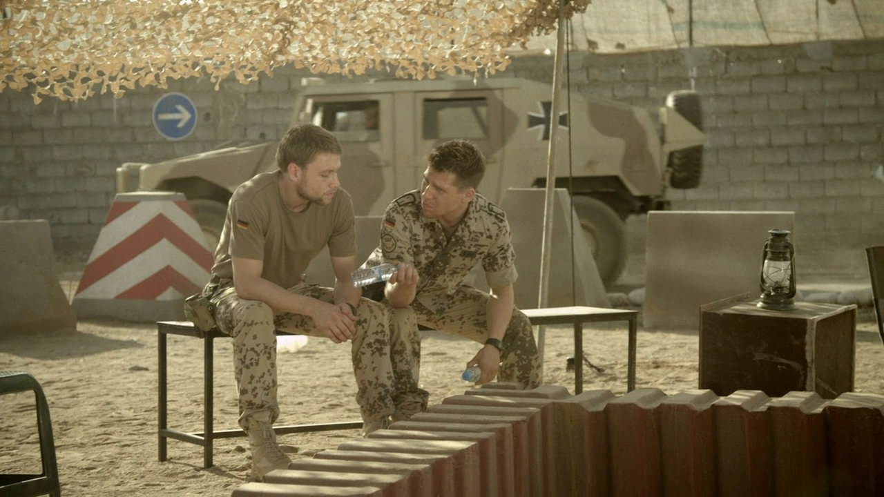 海外特派剧照的剧照