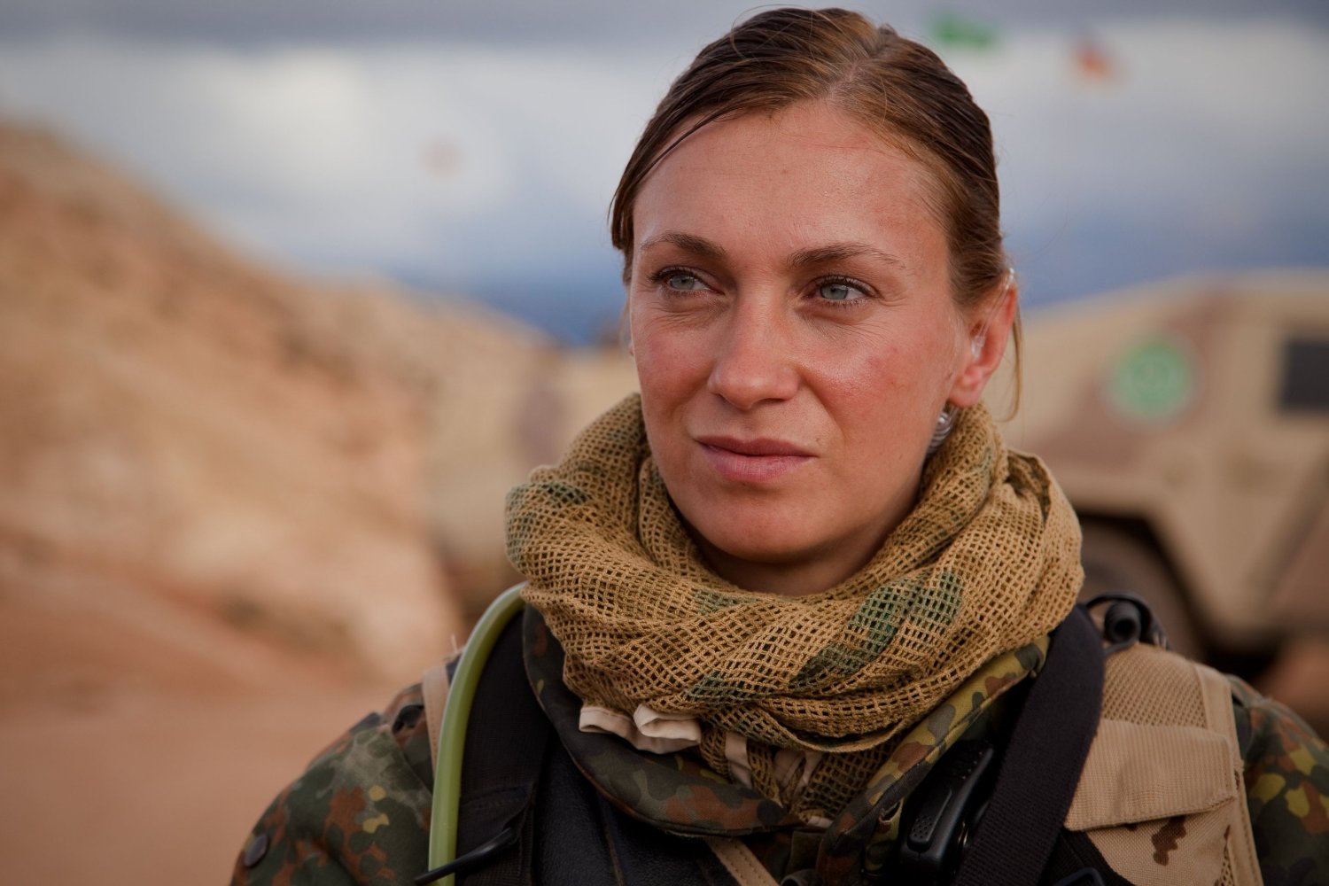 海外特派剧照的剧照