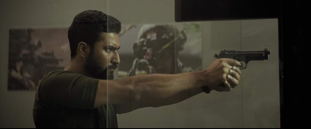 乌里：外科手术式打击剧照的剧照