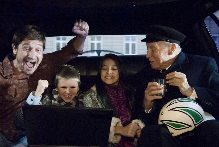 阳台上的马剧照的剧照