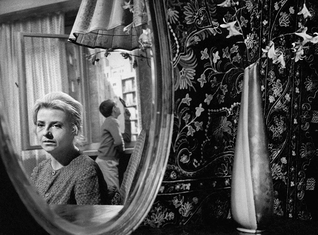 网中的太阳剧照的剧照