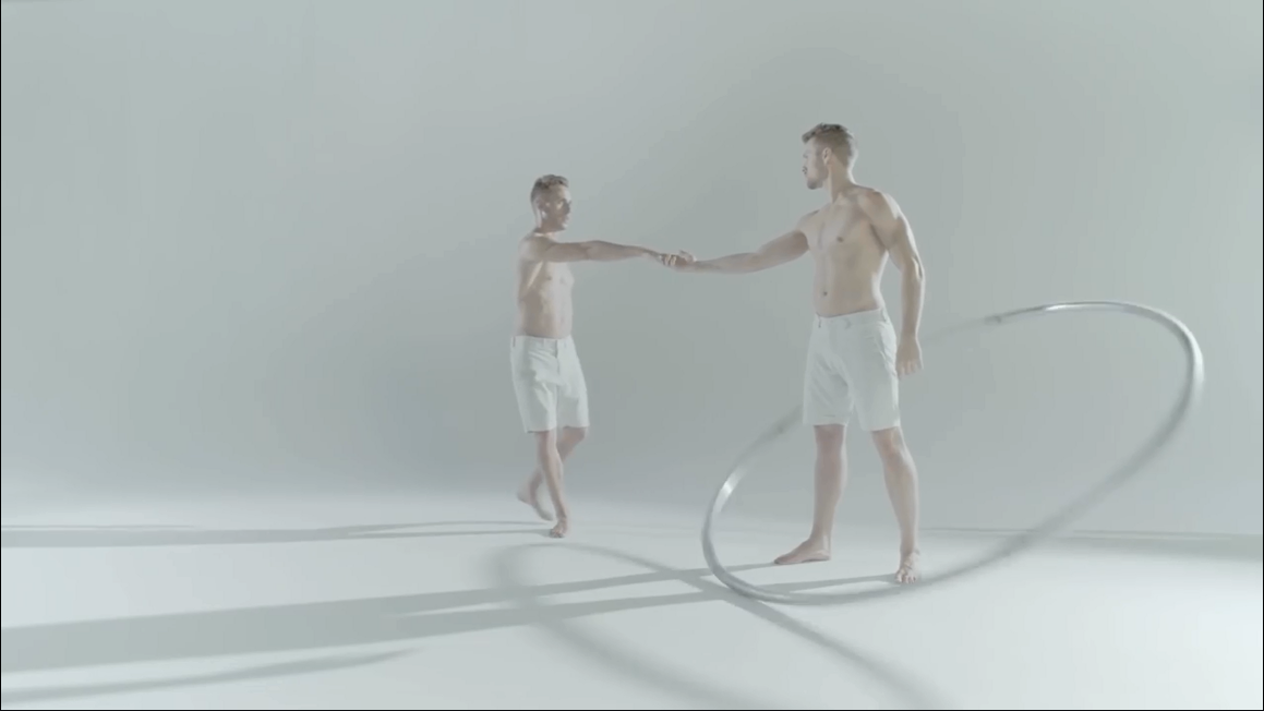 男男呼啦圈剧照的剧照