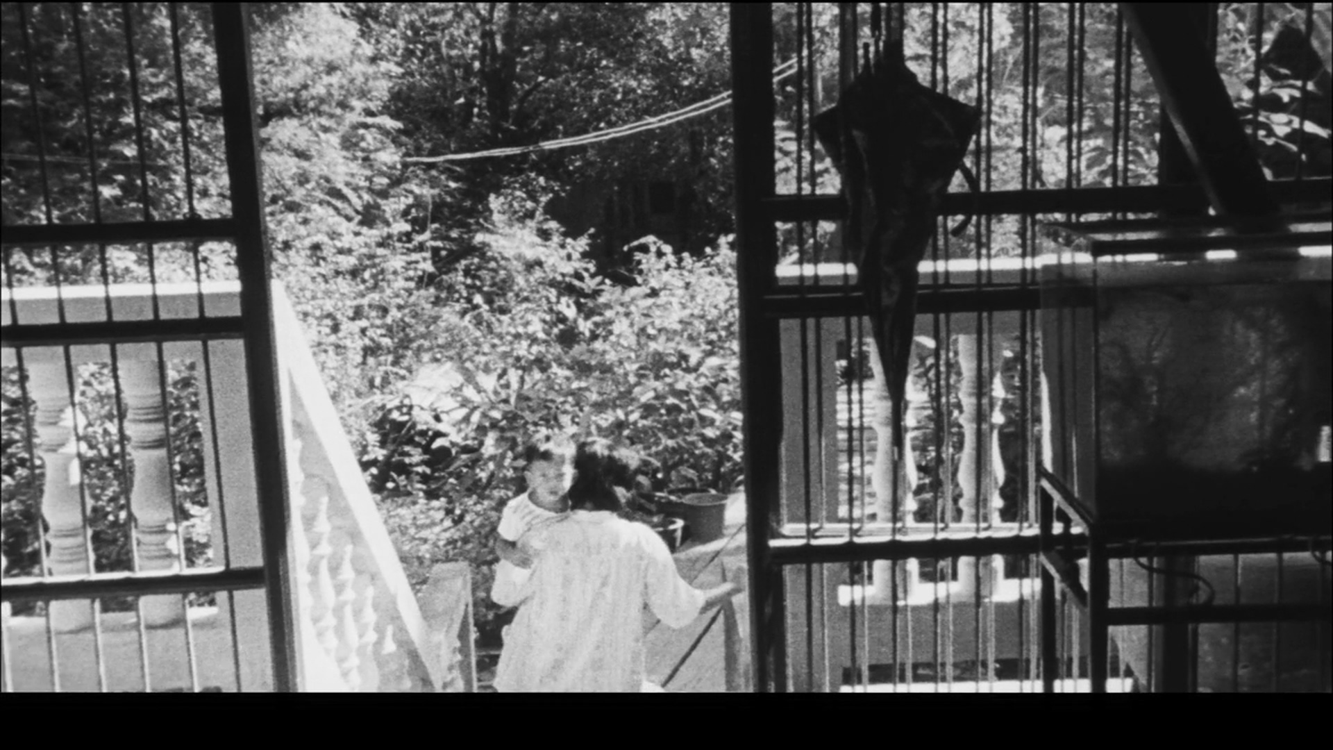 正午显影剧照的剧照