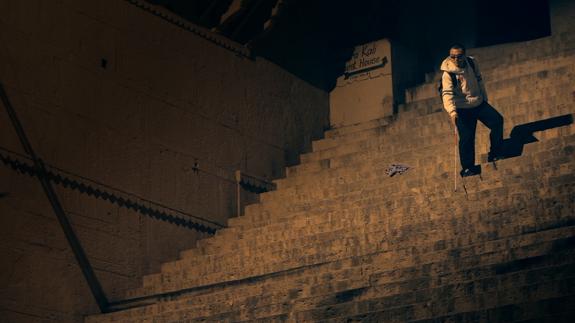 盲行者剧照的剧照