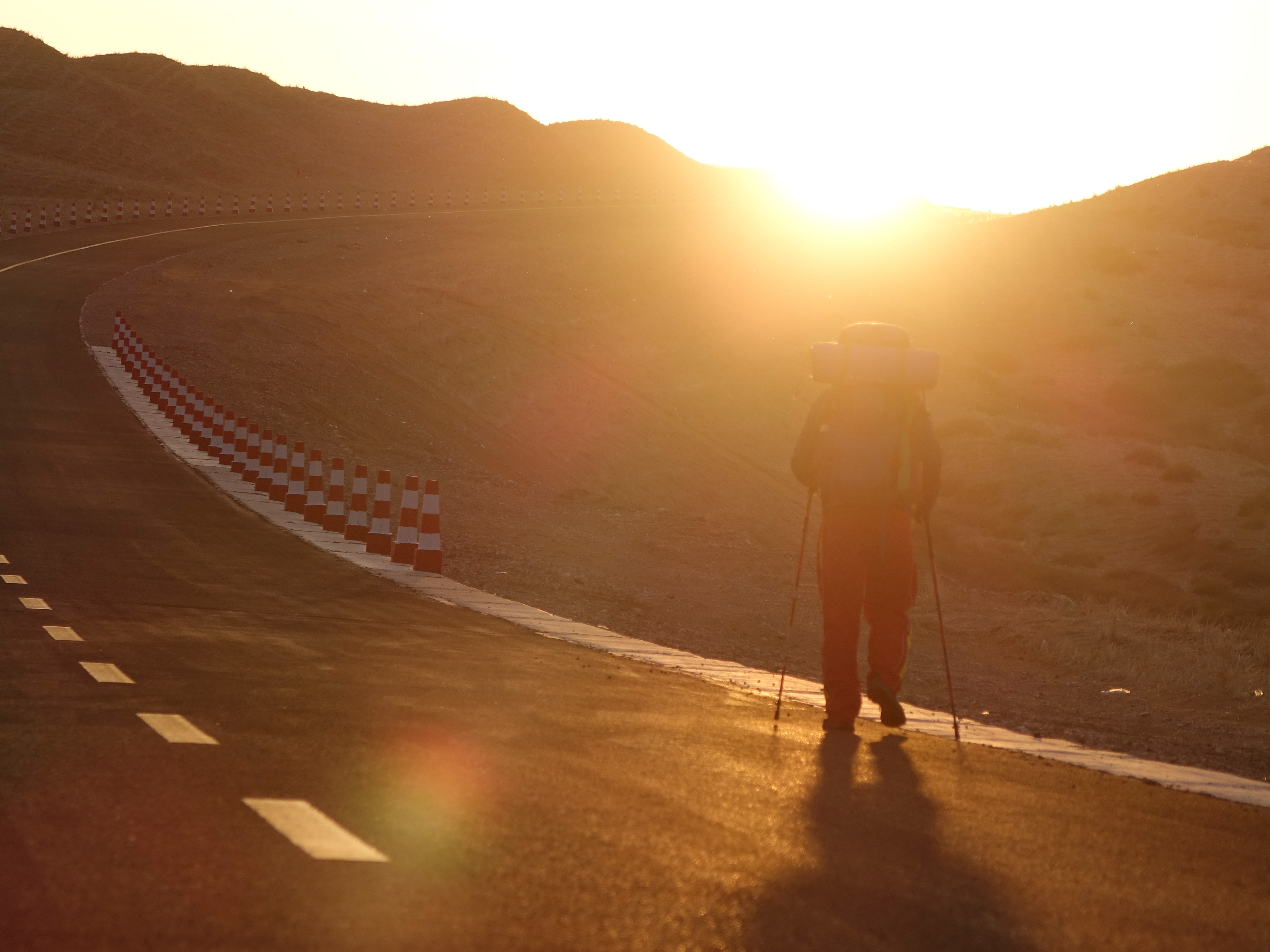 盲行者剧照的剧照