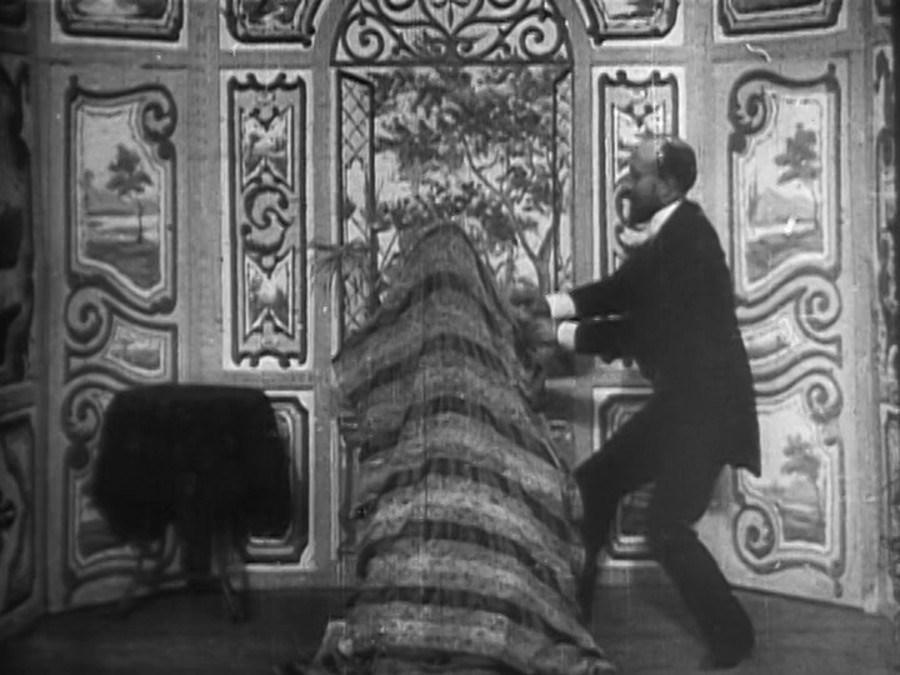 胡迪尼剧院的消失女子剧照的剧照