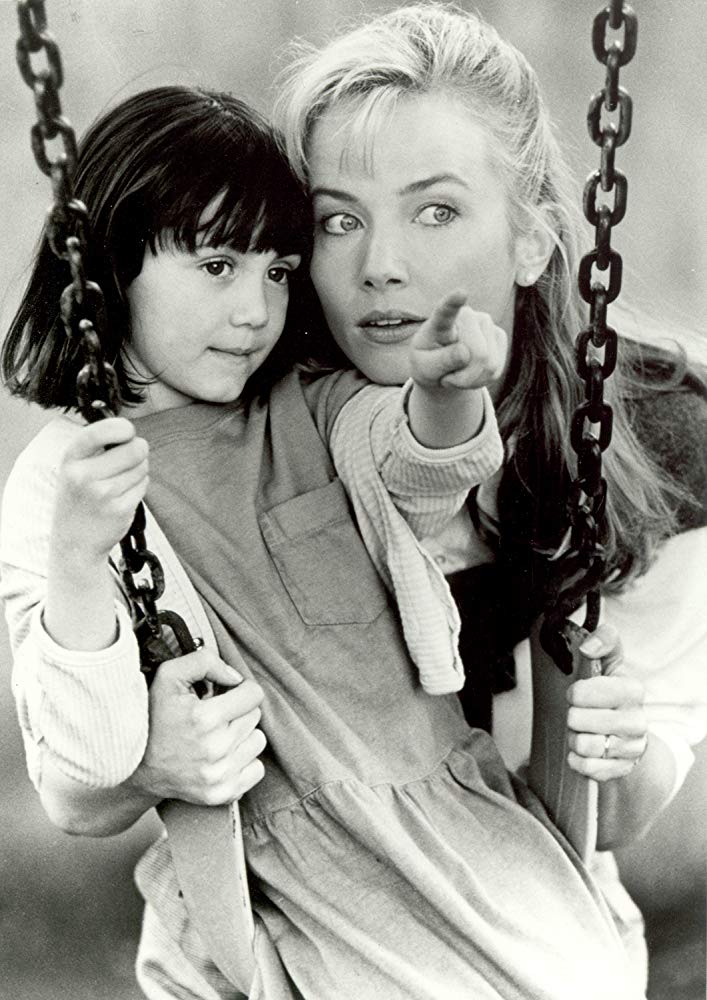 推动摇篮的手剧照的剧照